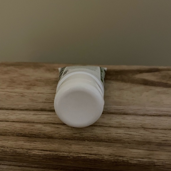 Scentsy perfect gentleman face balm - Picture 3 of 4